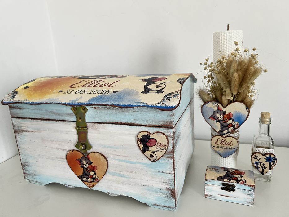 Trusouri si Lumanari de botez personalizate la comanda
