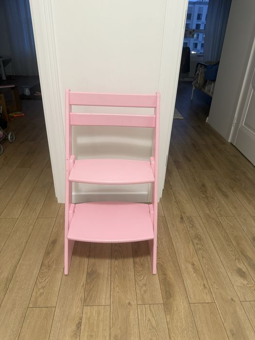 Детский дерявяный стульчик