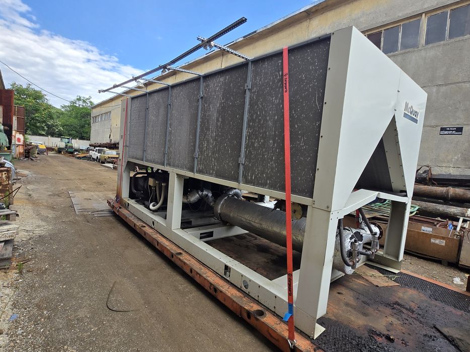 Продавам ЧИЛЪР{ винтов компресор}McQuay (DAIKIN)