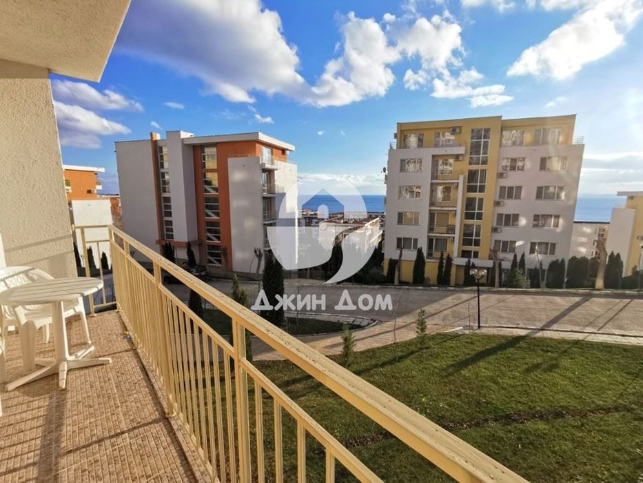 Тристаен апартамент с ГЛЕДКА МОРЕ в Империал Форт Клуб, Свети Влас