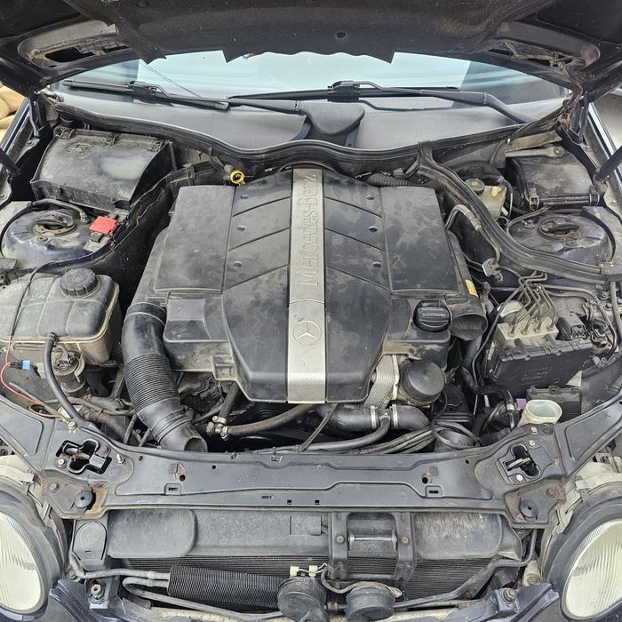 W203 мерцедес  C240  170k.s бензин.