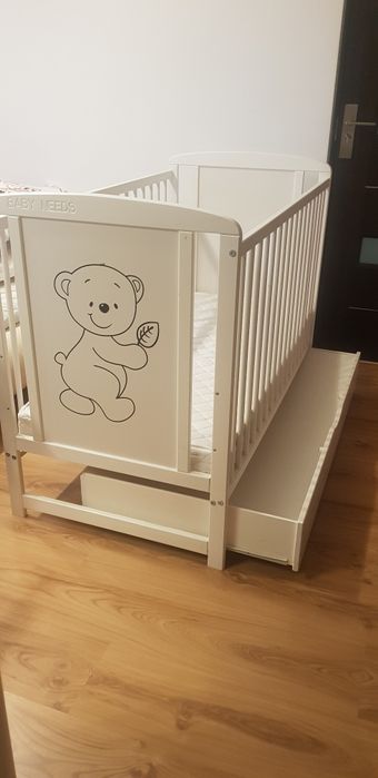 Patut copii cu saltea inclusa si lada de depozitare
