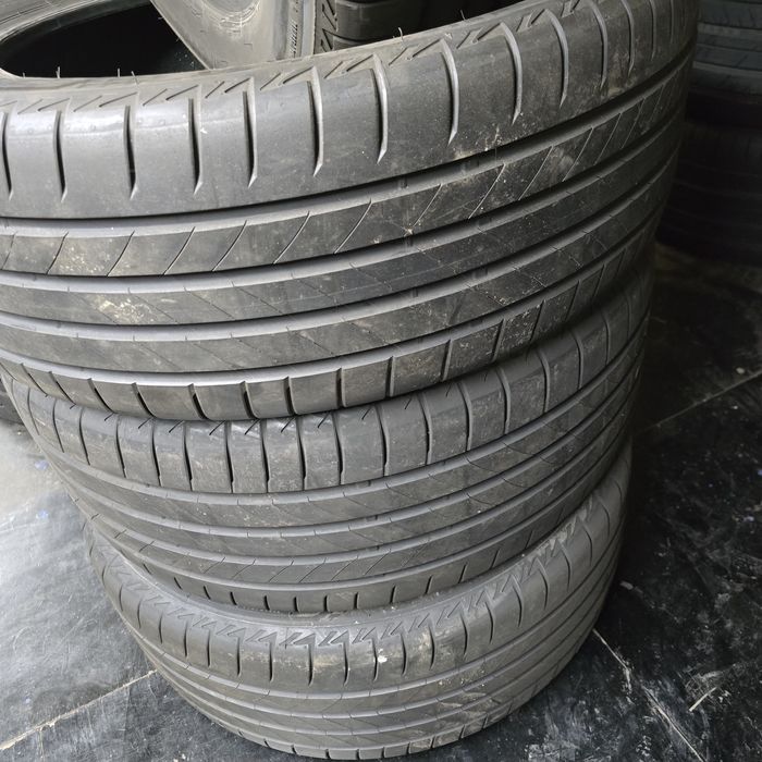 Комплект летни гуми Bridgestone  - 235 55 19 и 255 50 19