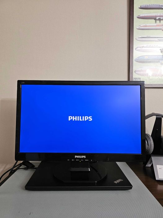 Монитор 22" Philips 220E — Отличное состояние, Full HD
