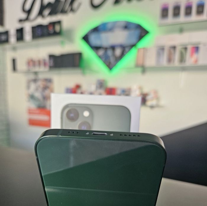 Iphone 13 / Green  / 128 GB / DeluxGSM