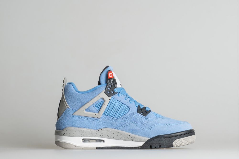 Jordan 4 Retro Blue University