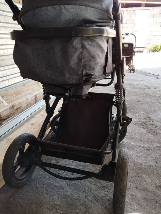 Коляска в отличном состоянии