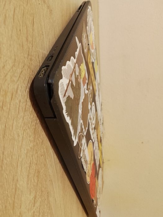 Laptop HP 15s-eq1000nq cu procesor AMD Athlon™ Silver 3050U