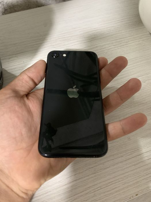 Айфон SE 2022 Б/У 128 гб