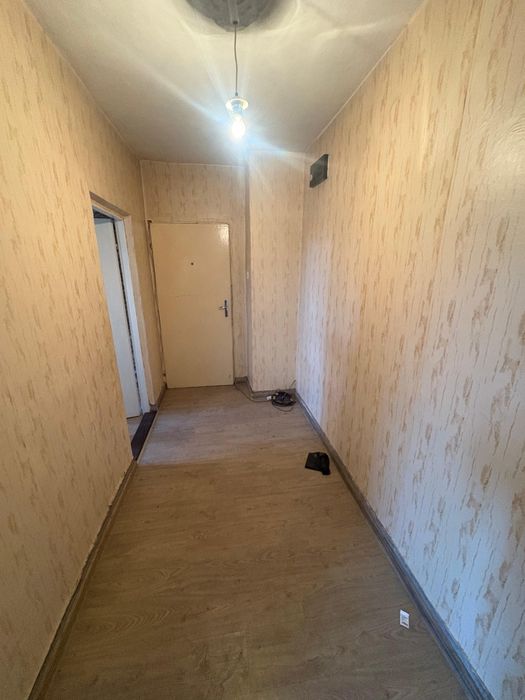 Тристаен Тухлен Апартамент , 2ри етаж , гр. Търговище Център