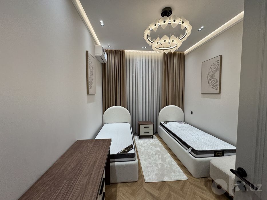 Business class Regnum Plaza 4 ком