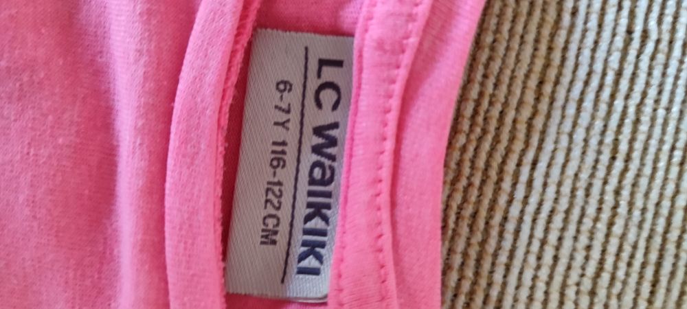 Продам пакет вещей на девочку 6-7 летт