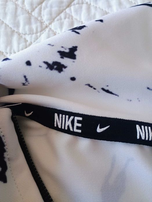 Дамски спортен комплекс 3 части Nike