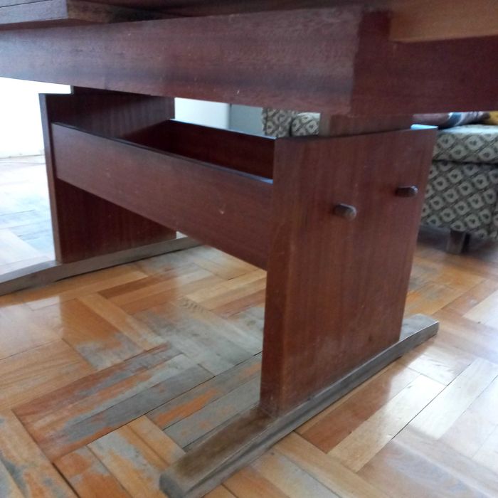 Холна разстегателна маса с повдигащ се механизъм,