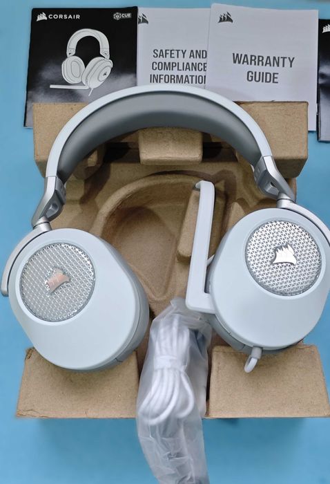 Gaming слушалки с микрофон Corsair HS65, Surround, Dobly Audio 7.1