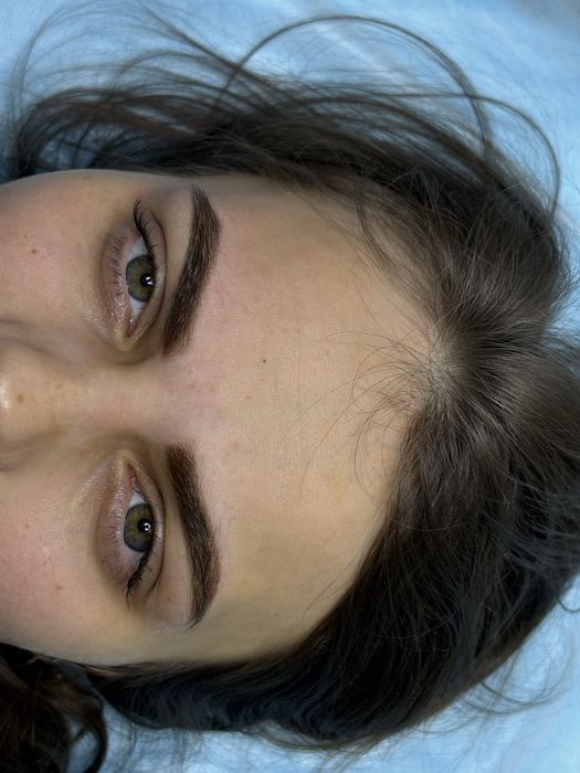 Micropigmentare sprancene