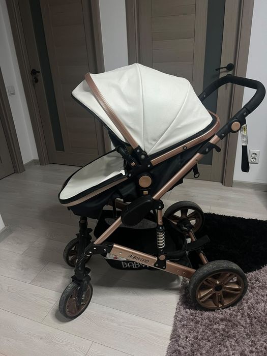 Vand carucior 3 în 1