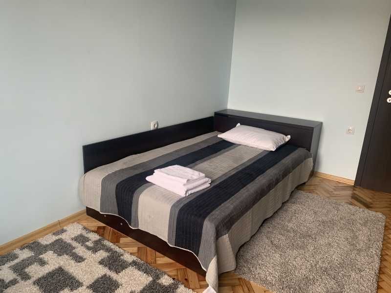 Дава се под наем Многостаен апартамент в Велико Търново, Център - 135 кв.м за 459 € - Снимка #8