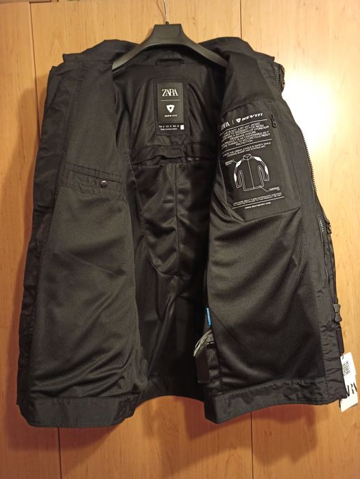 Geaca Zara REV'IT. (NOUĂ)