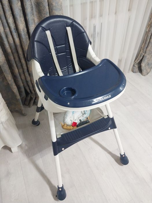 Продам коляску,ходунок, стульчик для кормления.