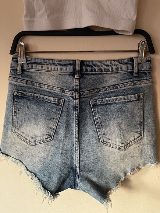 Лот дамски дрехи