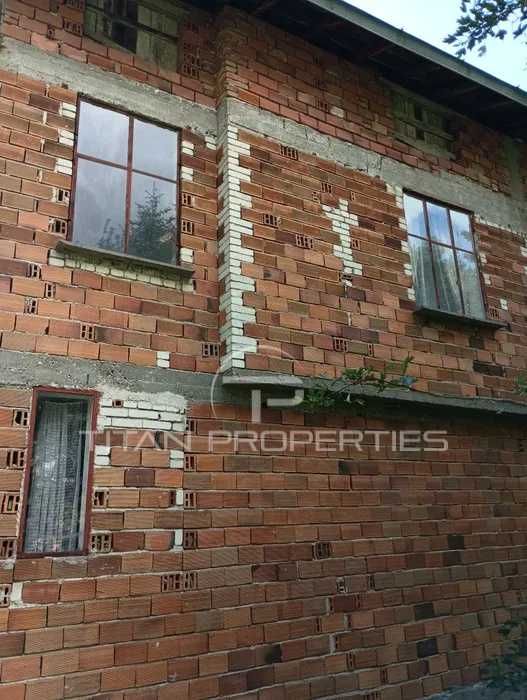 Продава се Къща в Пловдив, Тракия - 210 кв.м за 310 €/кв.м - Снимка #1