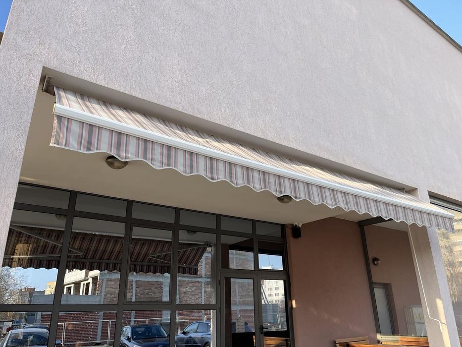 Продавам тента -слънцезащитен сенникк