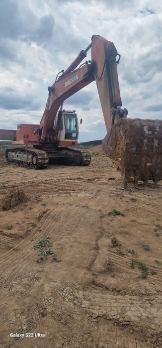 Эксковатор DOOSAN