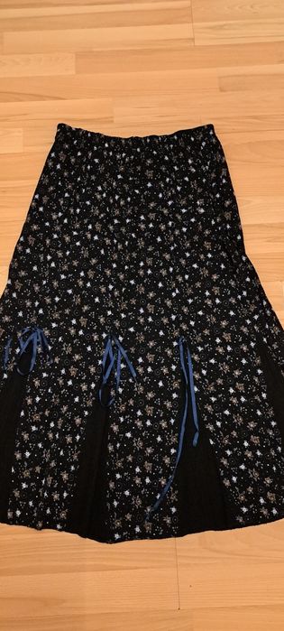 Fusta dama pe elastic ,noua ,talie 120 cm