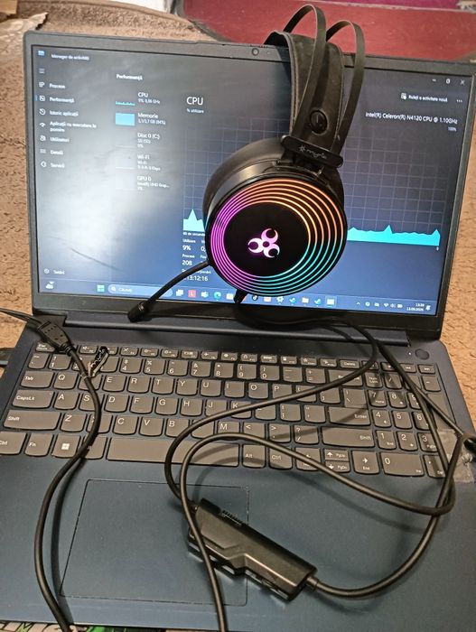 Vând Laptop Lenovo