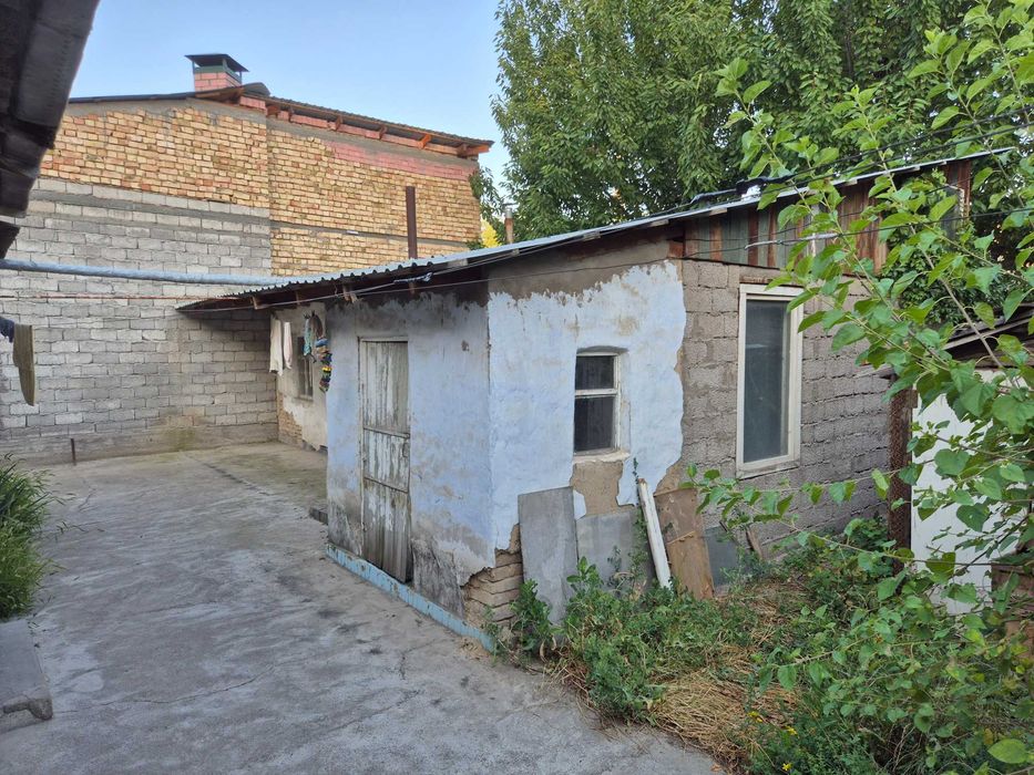 Продаю дом с земельным участком.