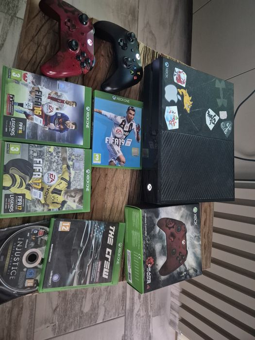 Xbox one 500GB editie fifa 16 + 2 manete
