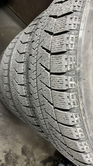 Продам комплект резины!