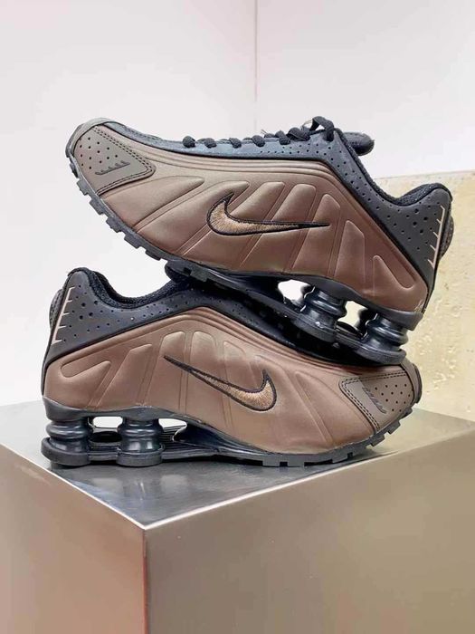 Оригинални мъжки маратонки Nike Air Shox R4