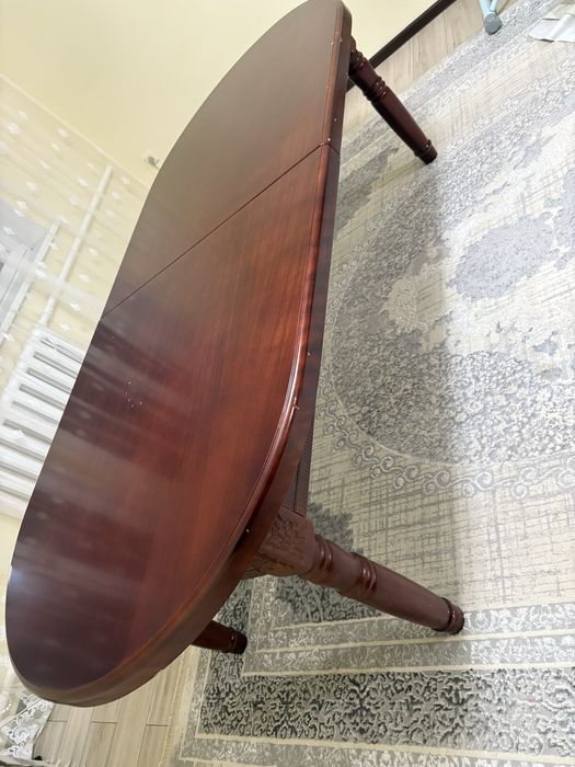 Продам стол в хорошем состоянии