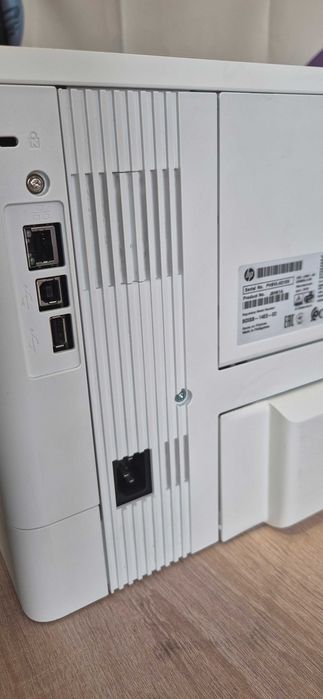 Лазерен принтер HP LaserJet Enterprise M501 | Бизнес клас | Duplex | LAN | Гаранция 12 месеца