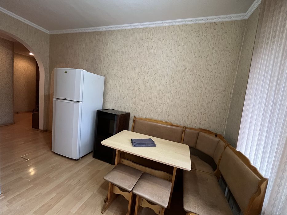 Сдам 2 квартиру посуточно просперкт Назарбаева 76