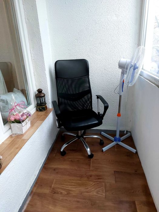 Офис мебел - стол