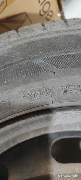 Летни гуми 4бр. 15+джанти от пежо 307