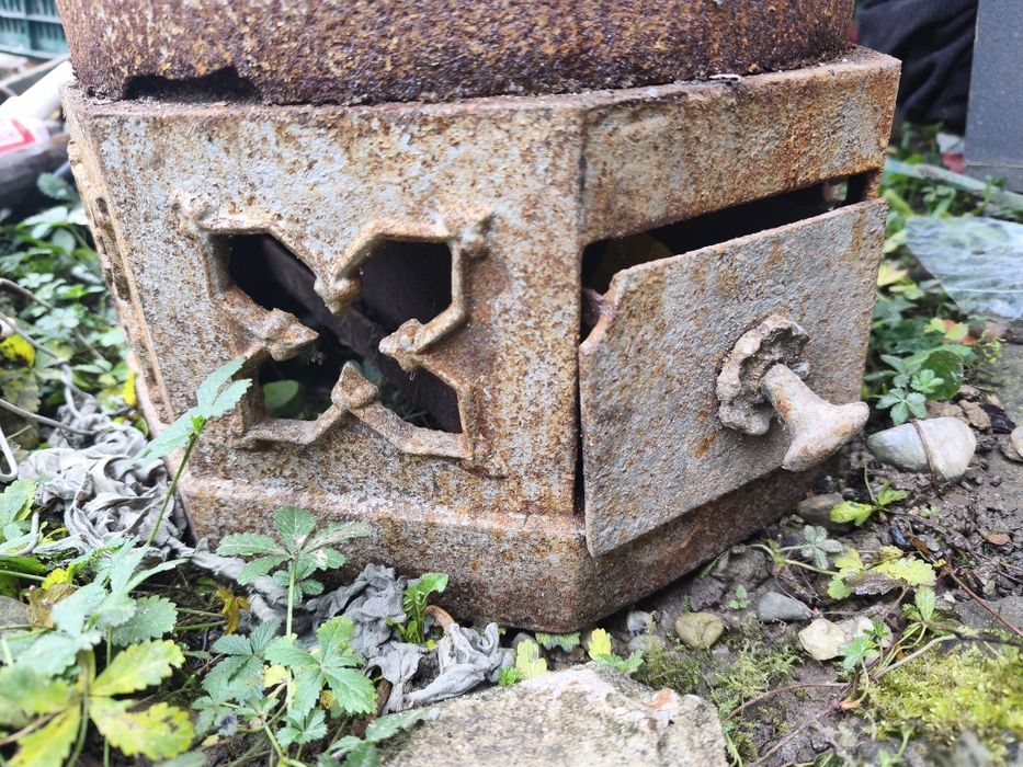 Sobă veche fontă godin fontă pe lemn