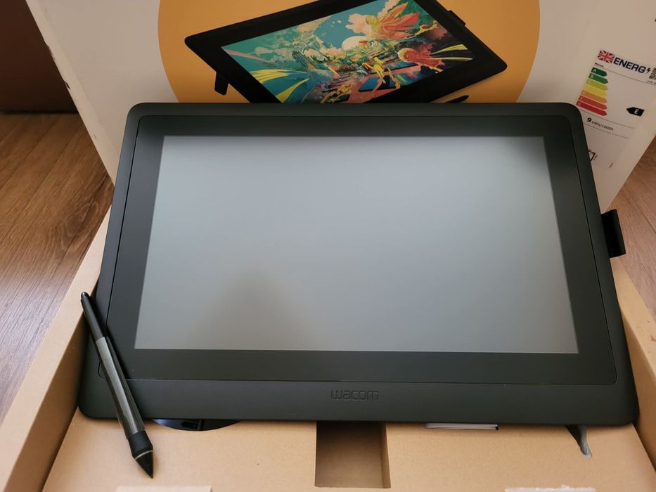 Продавам Wacom Cintiq ЧИСТО НОВ , НЕИЗПОЛЗВАН
