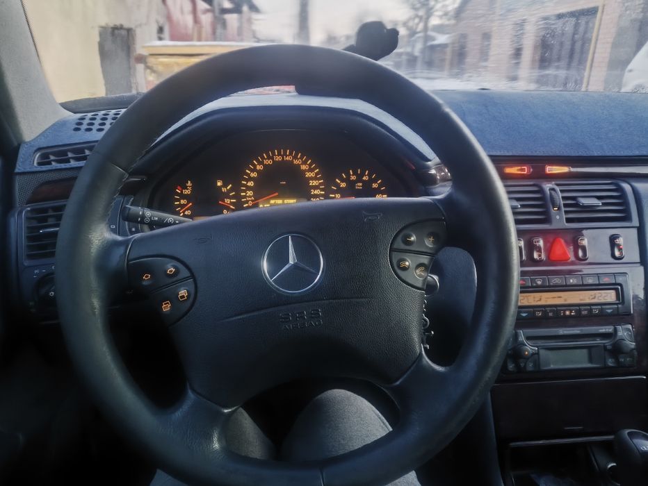 Mercedes е 320 универсал