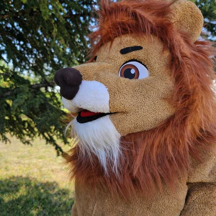 Costum Mascotă Leu cu Corp Musculos Premium realizat manual pentru Evenimente, Petreceri și Spectacole