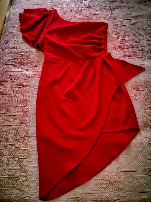 Rochie de ocazie, stil spaniol