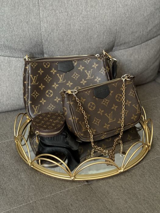 Разнообразие от чанти на различни марки