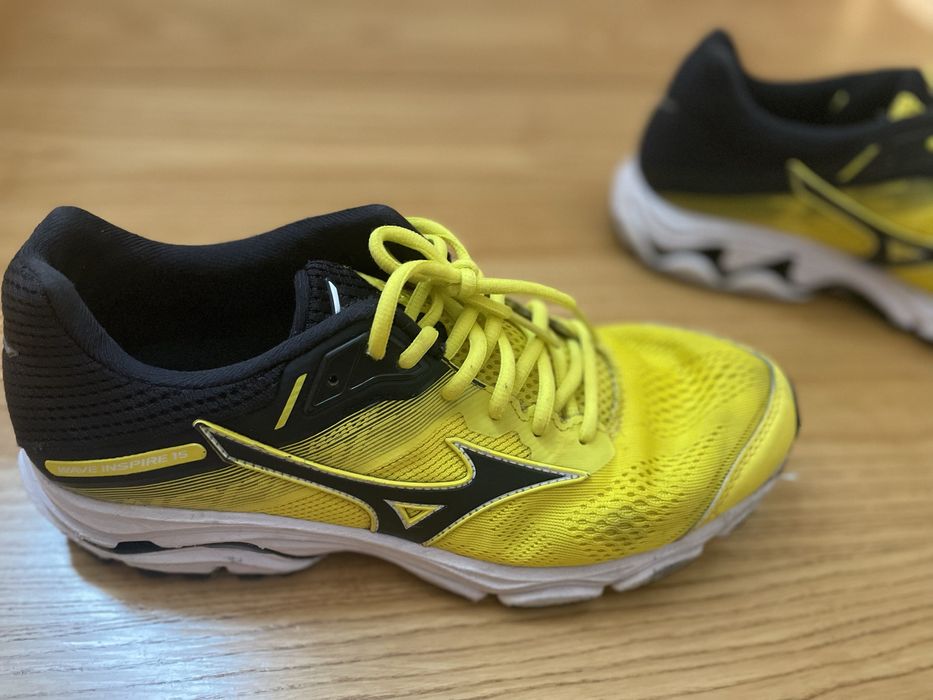 Mizuno Wave marime 42