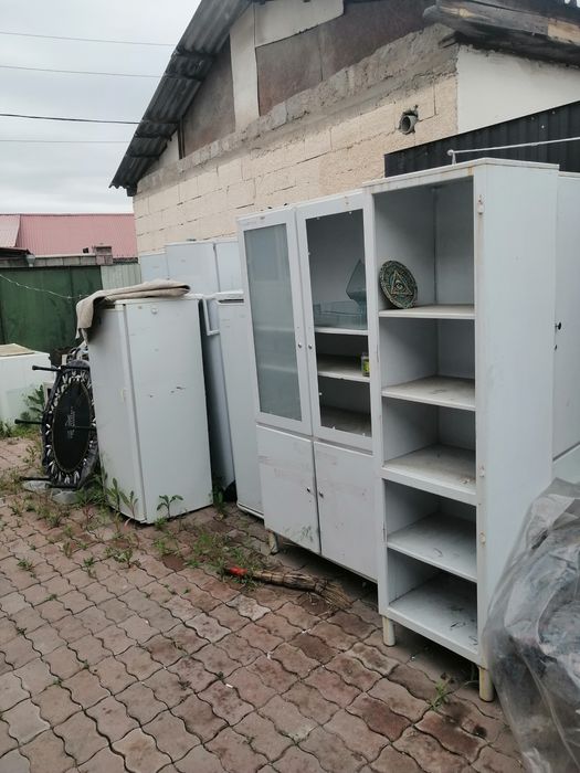 Продам холодильники на запчасти