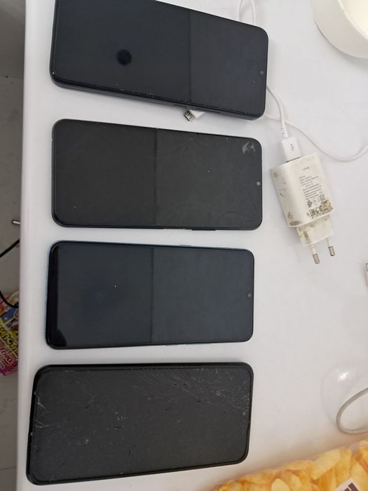 На запчасти смартфоны