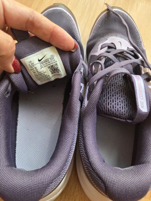 Дамски маратонки Nike