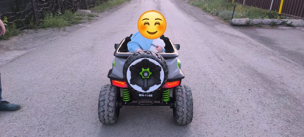 Детский электромобиль 4x4